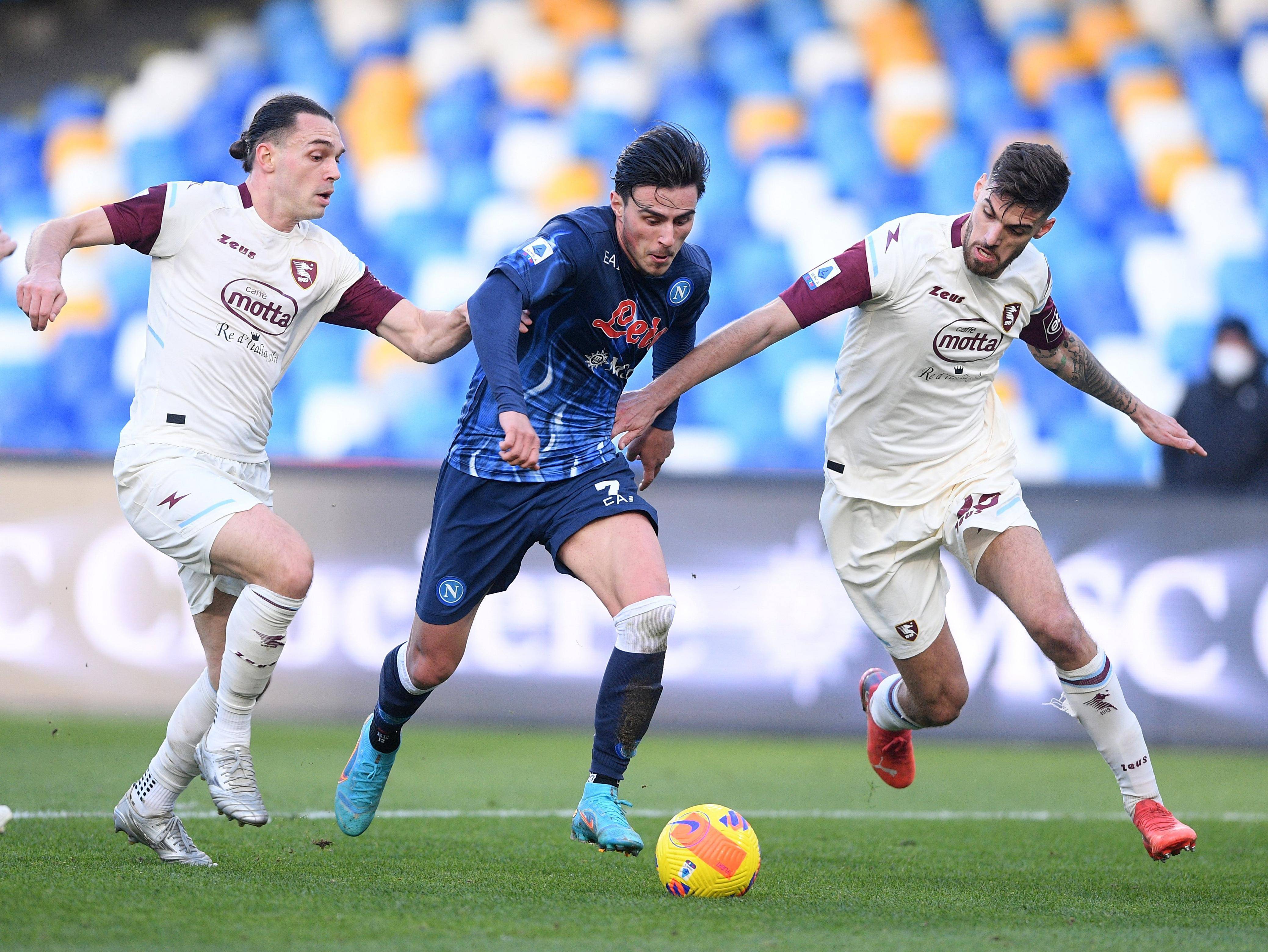 法兰克福主场不敌霍芬海姆，遭遇主场失利