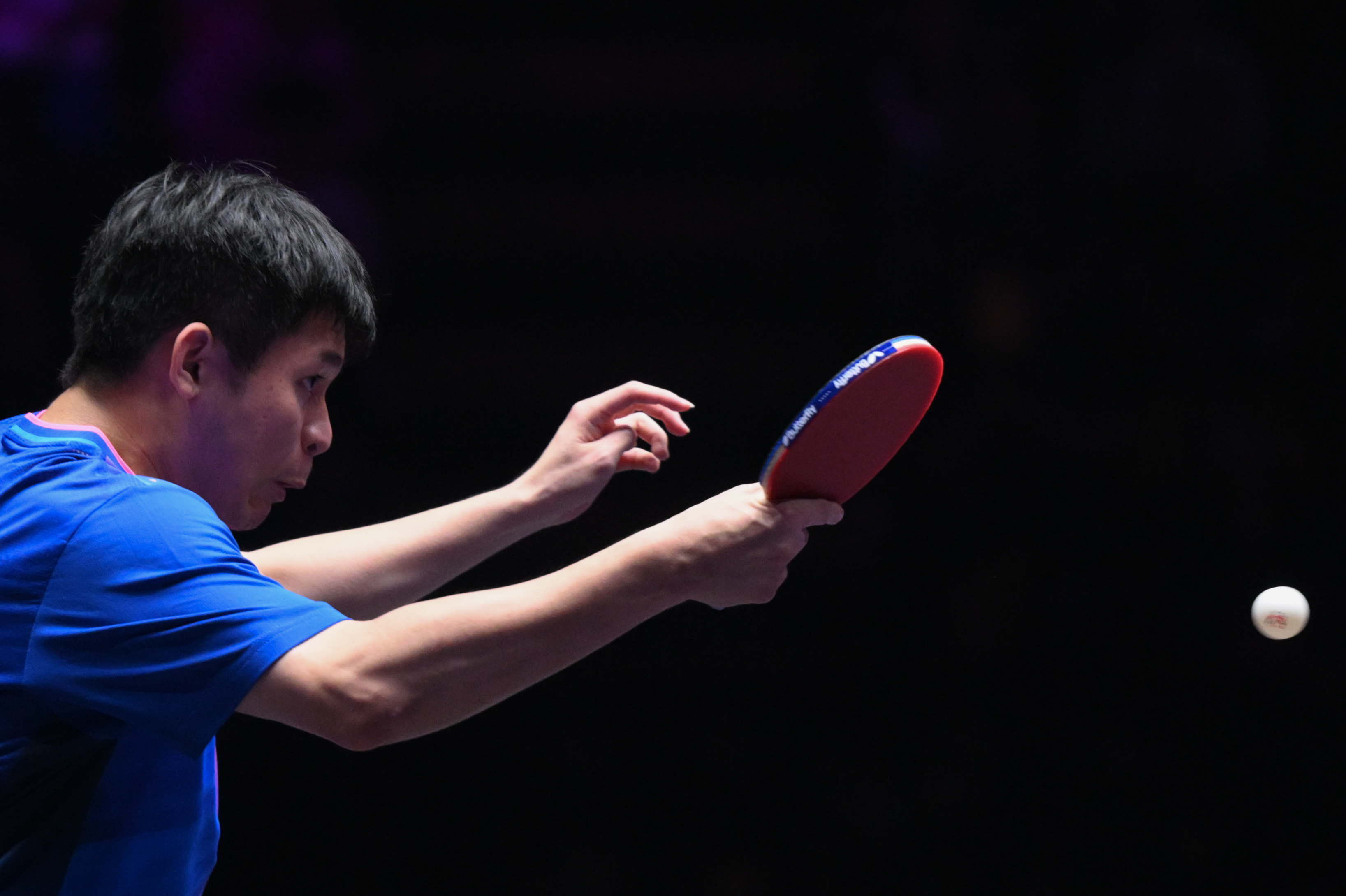 澳大利亚运动员取得乒乓球胜利