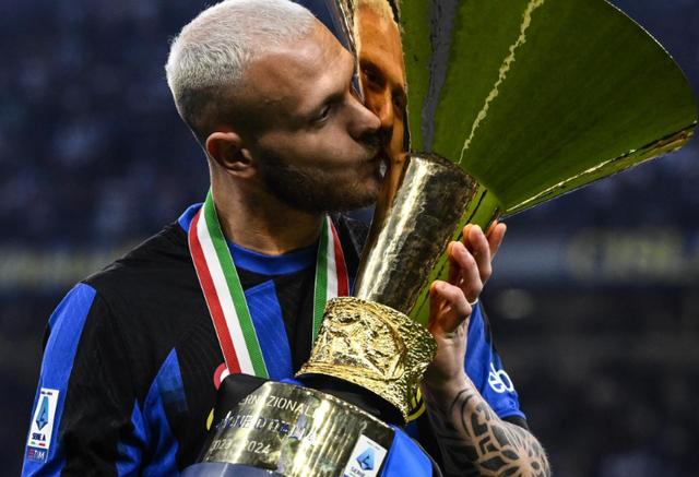 阿德莱德联：亚冠浜线飙升，豪取三连胜