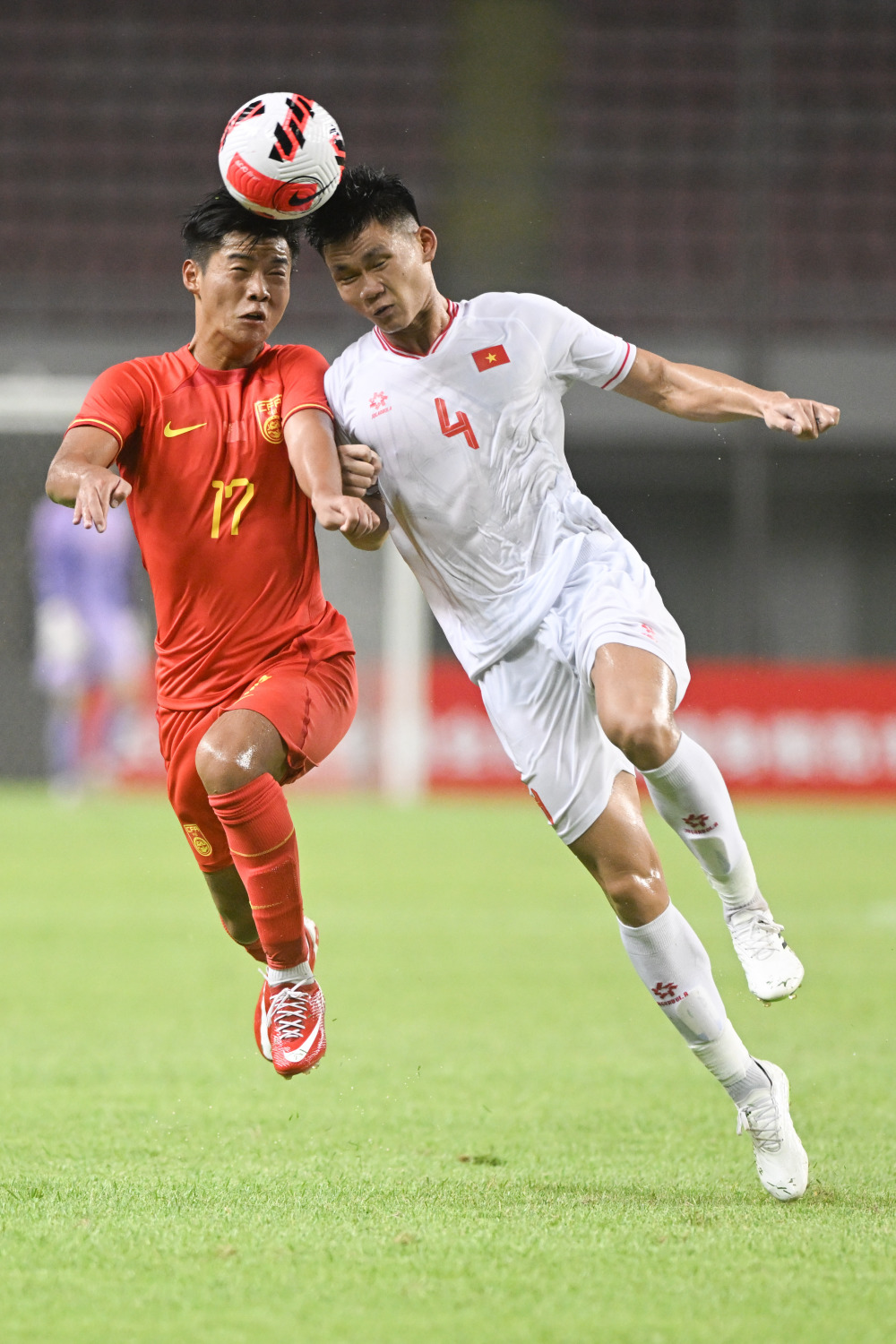 中国足球代表队在国际赛场大获全胜