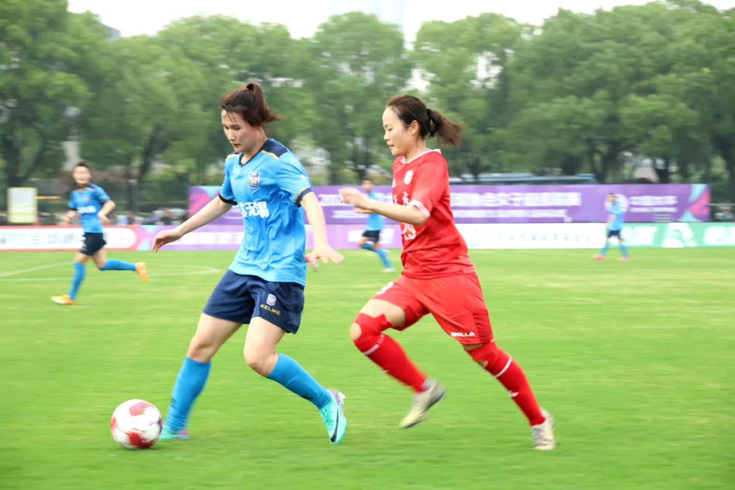 关于火爆比拼结束，女足队员气质依旧的信息